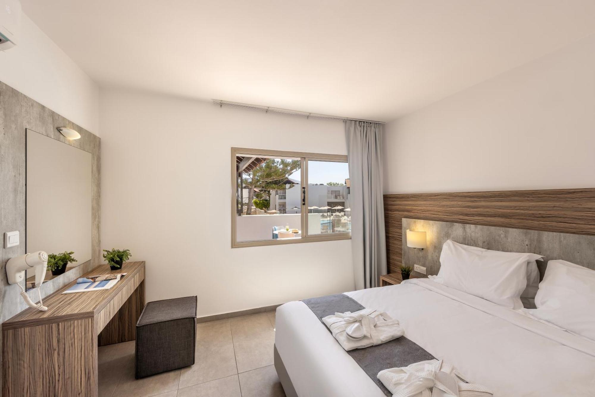 Kapetanios Aqua Resort Coral Bay Exteriör bild