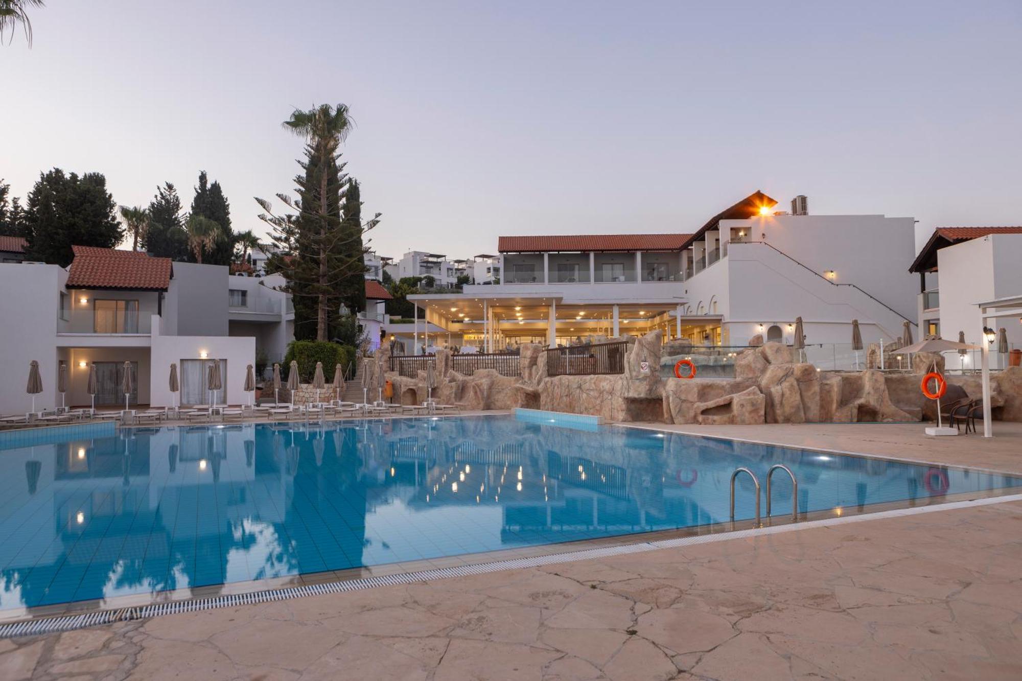 Kapetanios Aqua Resort Coral Bay Exteriör bild