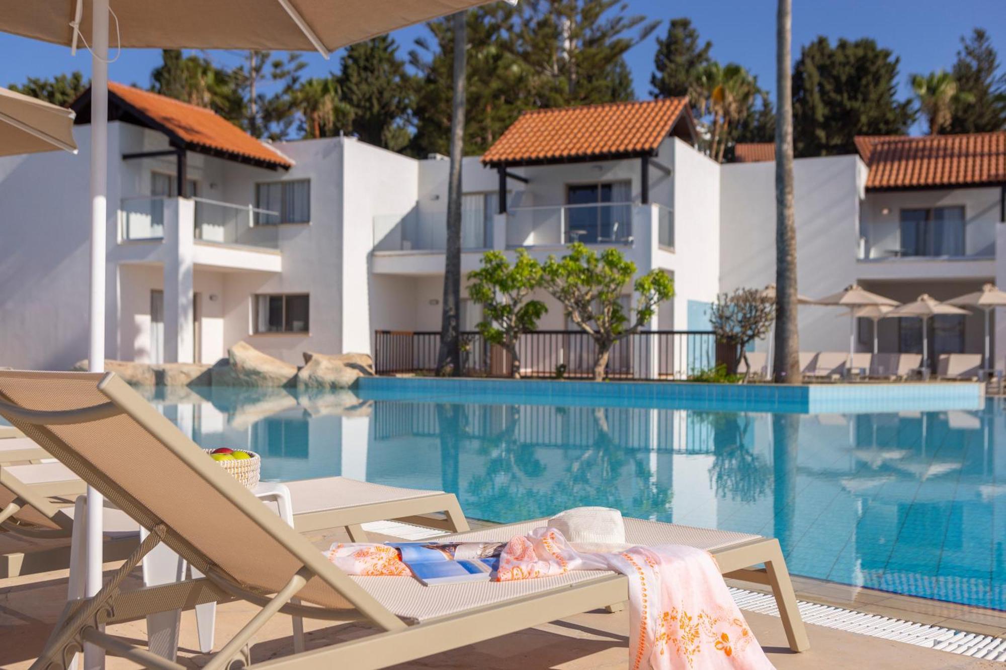 Kapetanios Aqua Resort Coral Bay Exteriör bild
